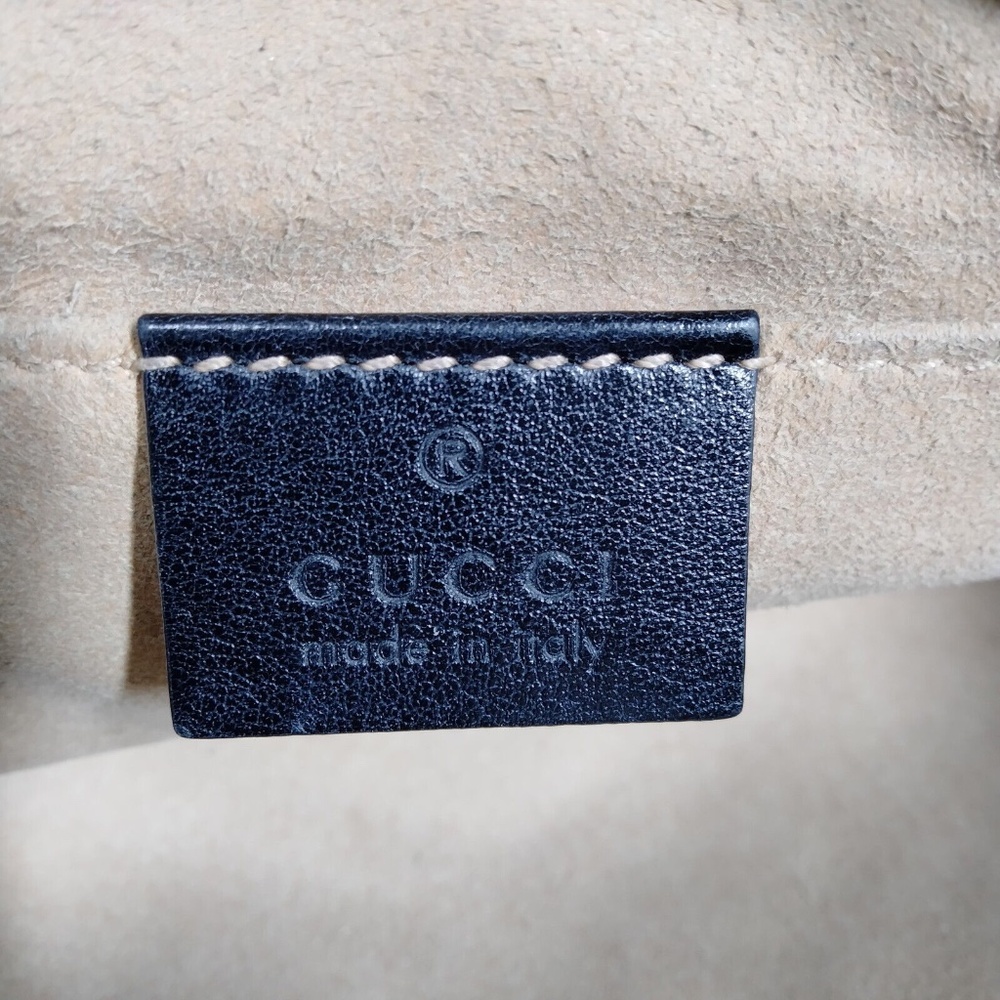 Gucci Marmont Crossbody - Picture 7 of 9